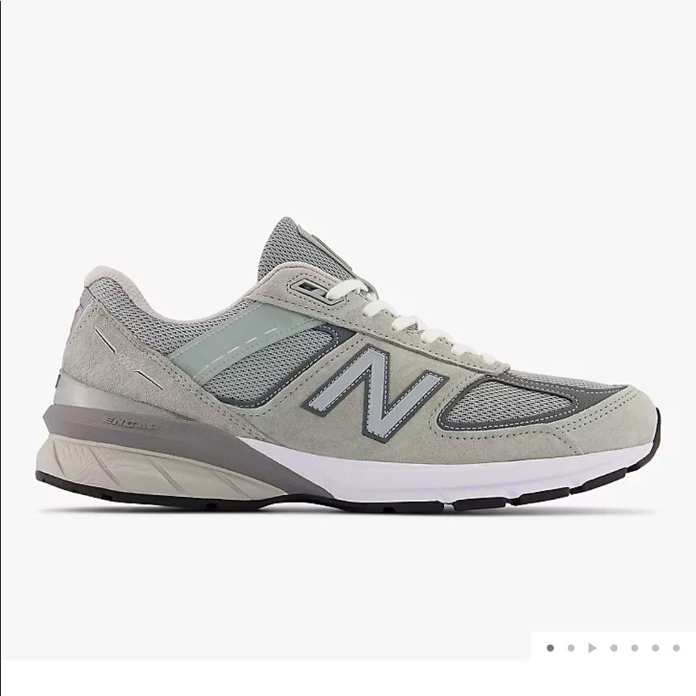 New Balance 990 v5 - Women’s